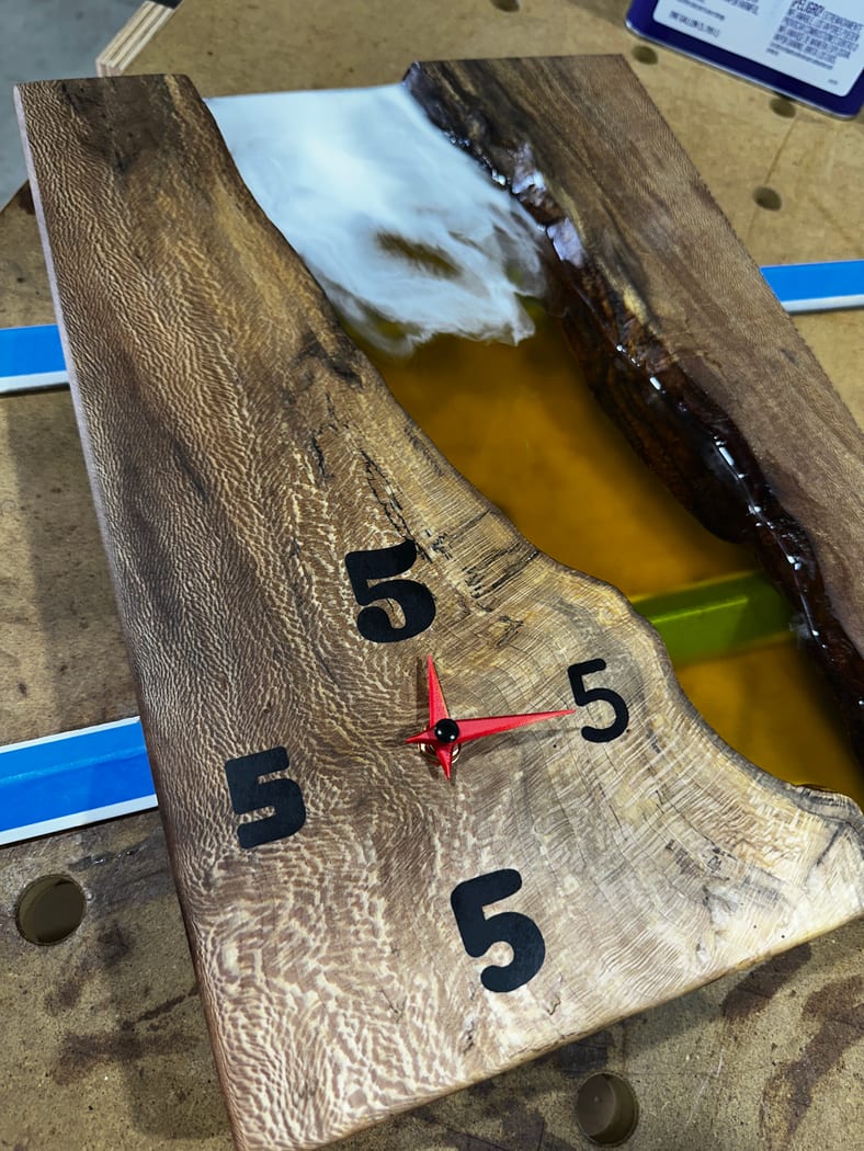 5 O'Clock Somewhere Clock - photo 1
